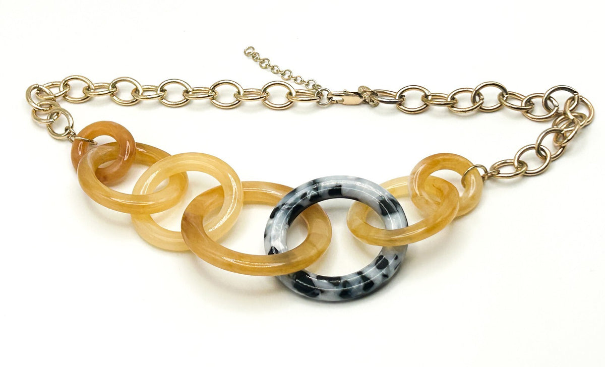 Oliver Bonas Juno Resin Link Necklace – Gold Tone Chain, 19”