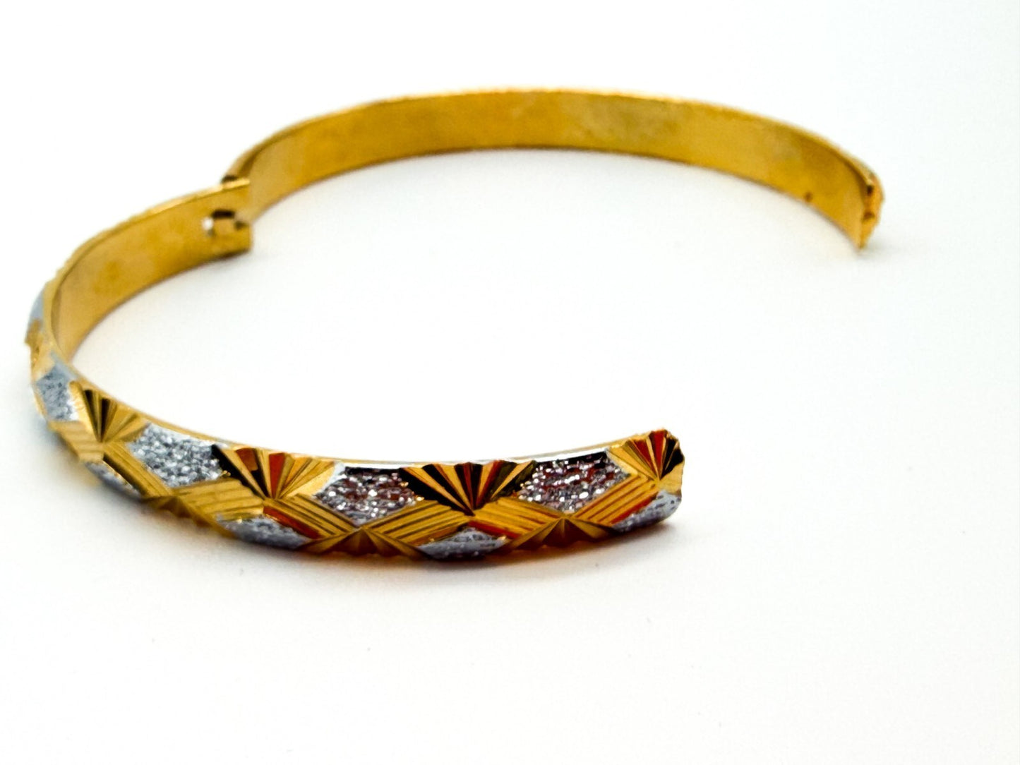 Gold Tone Diamond Cut Hinged Bangle Bracelet Silver Tone Accents Geometric