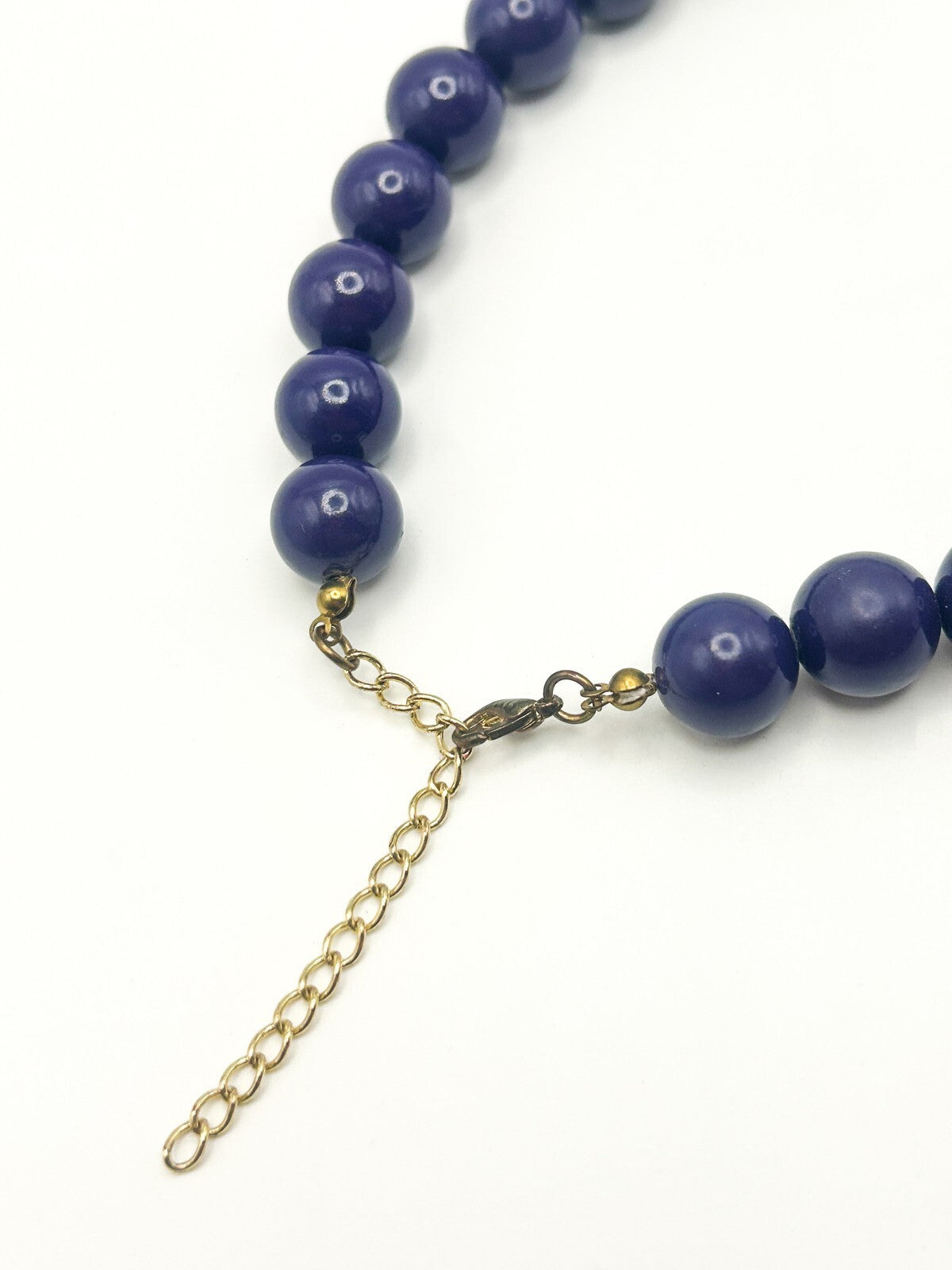 Vintage Purple & Matte Gold Tone Graduated Bead Necklace – 21”