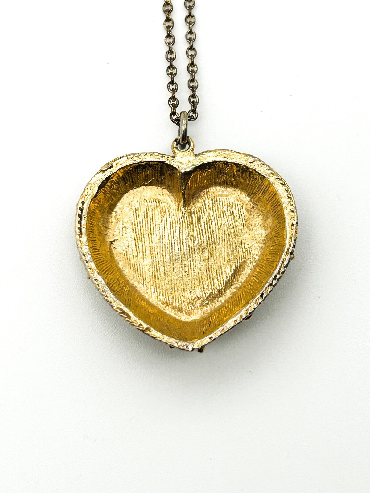 Vintage Gold Tone Heart Pendant Necklace Green Gemstone Chip Long Chain