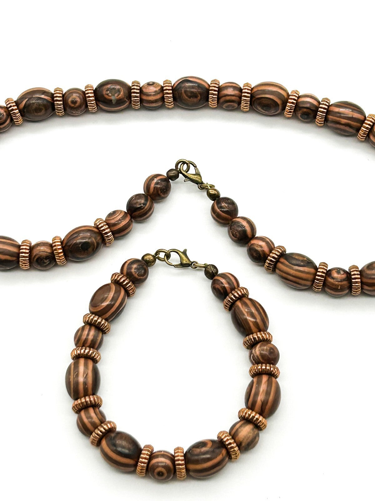 BD-Eye Boutique Upcycled Tan Brown Acrylic Jewellery Set Necklace Bracelet