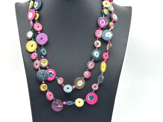 Retro (90s-Y2K) Multicoloured Coconut Shell Disc Necklace with Sequin Detail