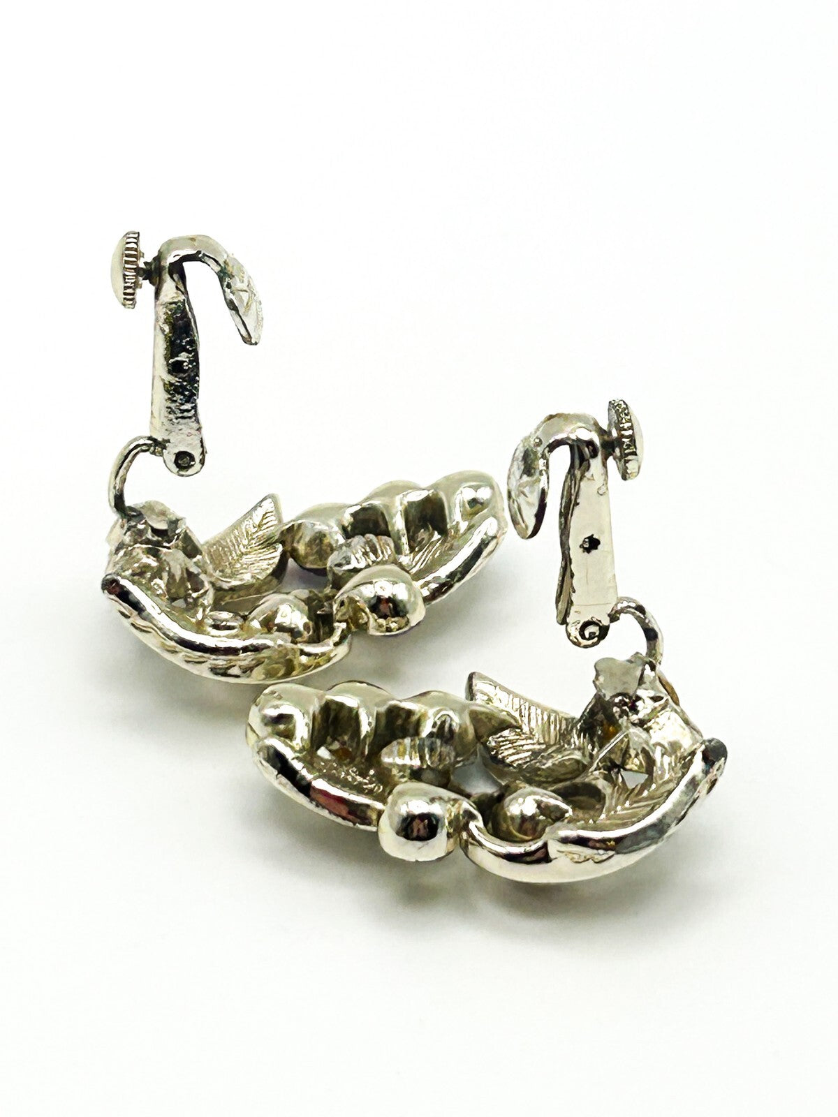 Vintage Jewelcraft AB and faux pearl leaf design earrings