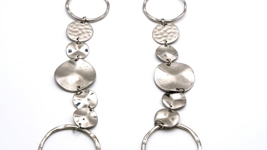Hammered Disc & Hoop Necklace – Silver Tone