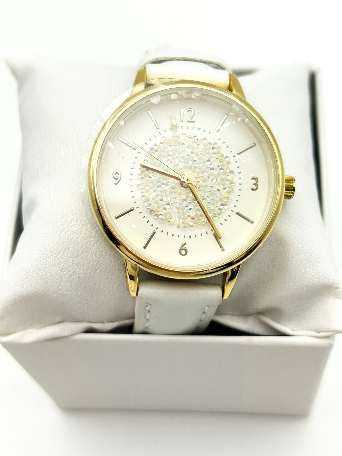 Vintage Secret Dreams Ladies Watch White Strap and Swarovski Crystal Dial