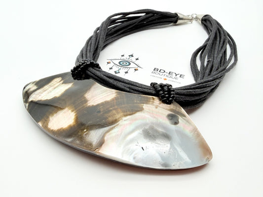 Mother of pearl necklace