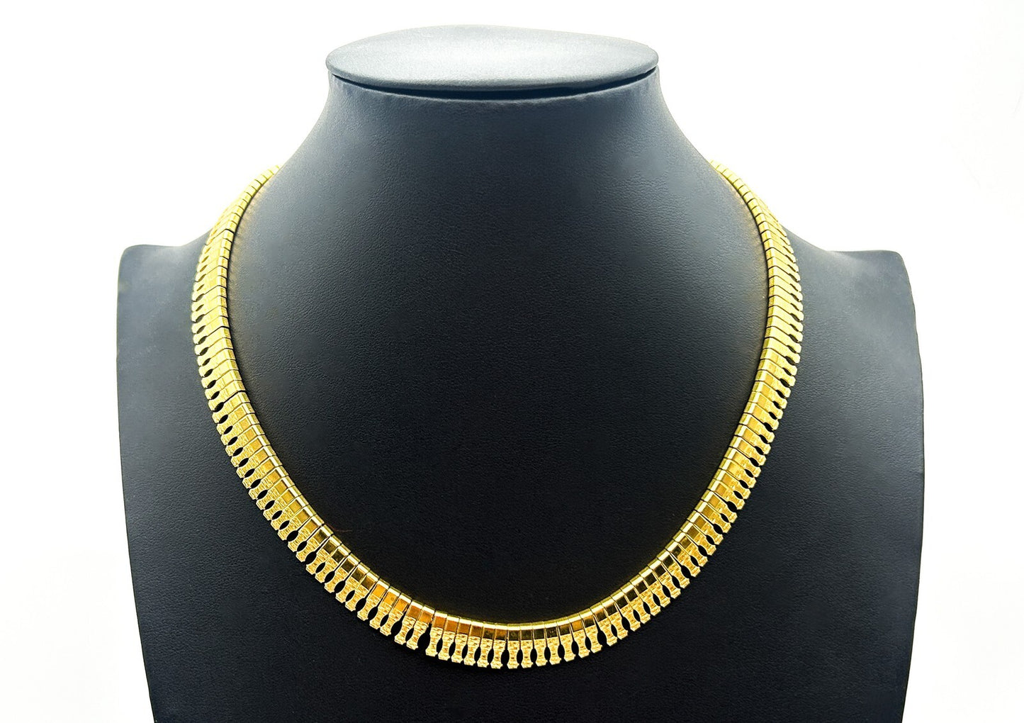 Vintage Gold Tone Cleopatra Fringe Collar Necklace Textured Statement 17.5”