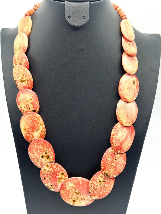 Red, Cream Olive/Brown Mottled Natural Overlapping Oval Disc Beaded Necklace