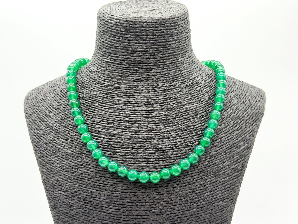 Vintage Emerald Green Gemstone Bead Necklace Graduated 18.5” READ