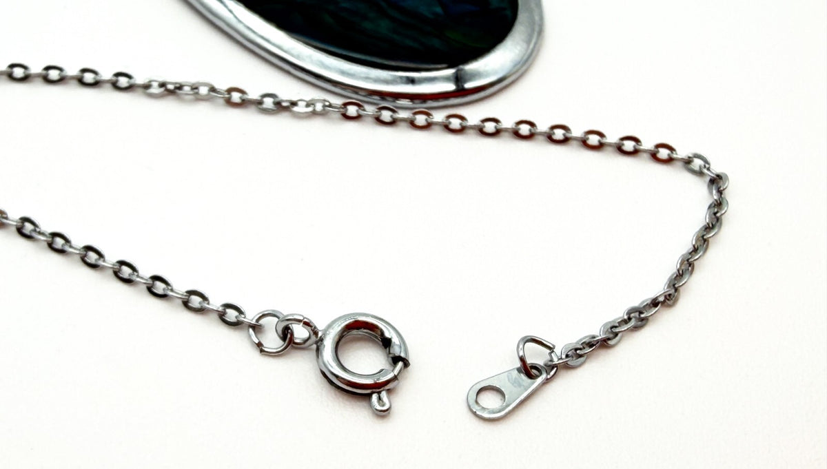 Abalone Shell Teardrop Pendant Necklace Silver Tone 18 Inch Dainty Blue Green