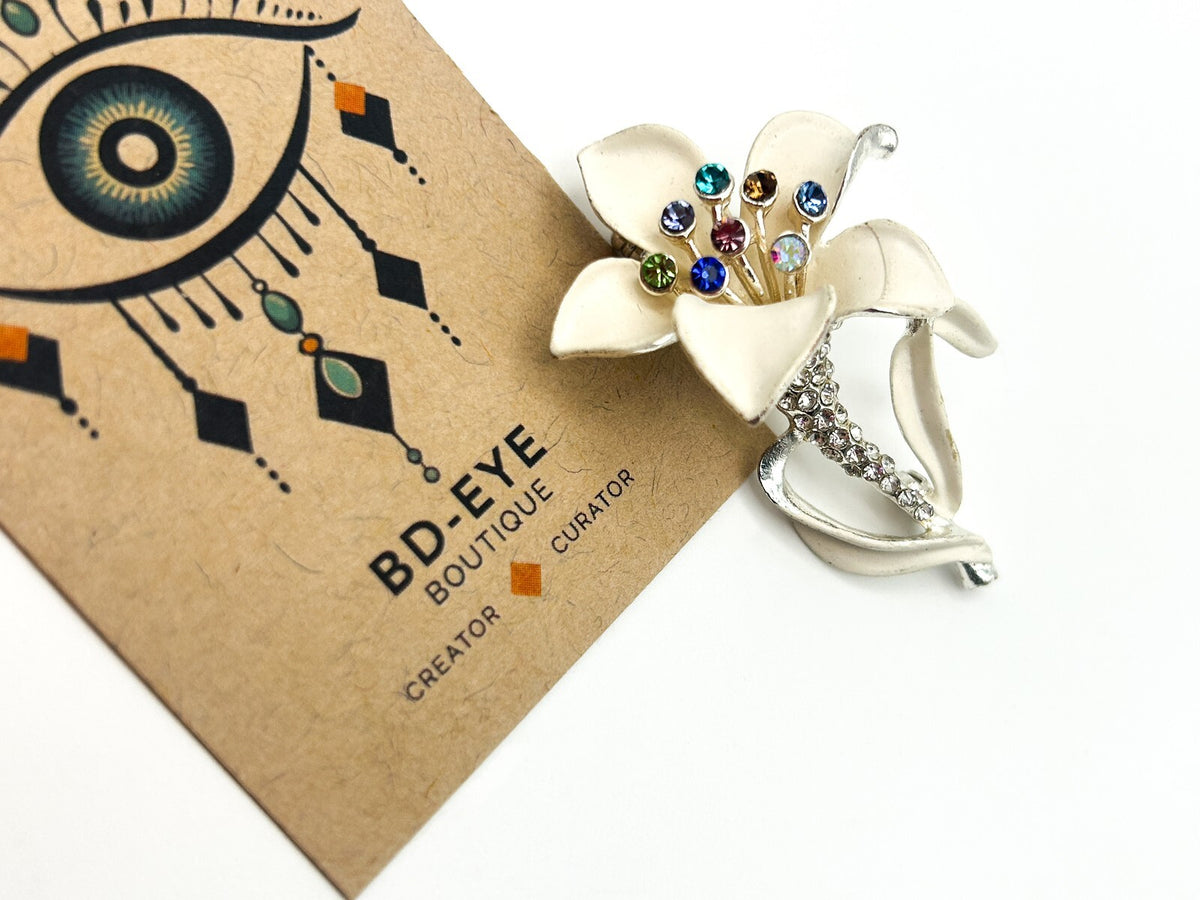 Vintage Buckingham White Enamel Lily Flower Brooch