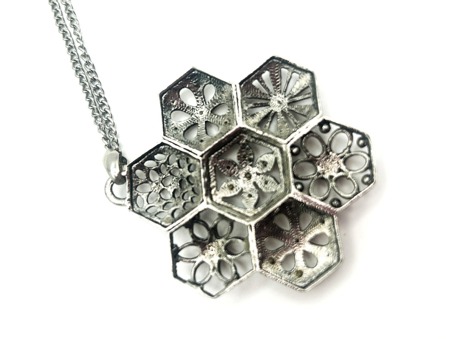 Vintage Silver Tone Hexagonal Floral Filigree Pendant Necklace