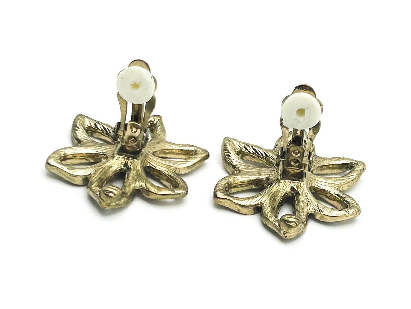 Vintage Gold Tone Flower Clip-On Earrings with Purple Pink Stone Centre