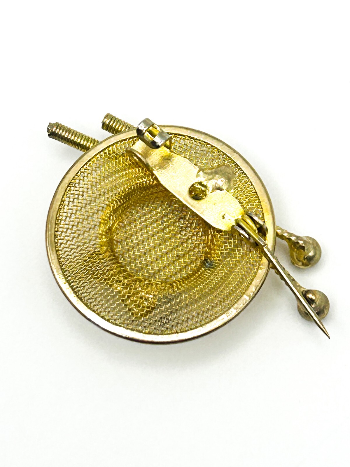 Vintage Gold Tone Hat Brooch Pin Mesh Bow Detail Novelty Round 4cm