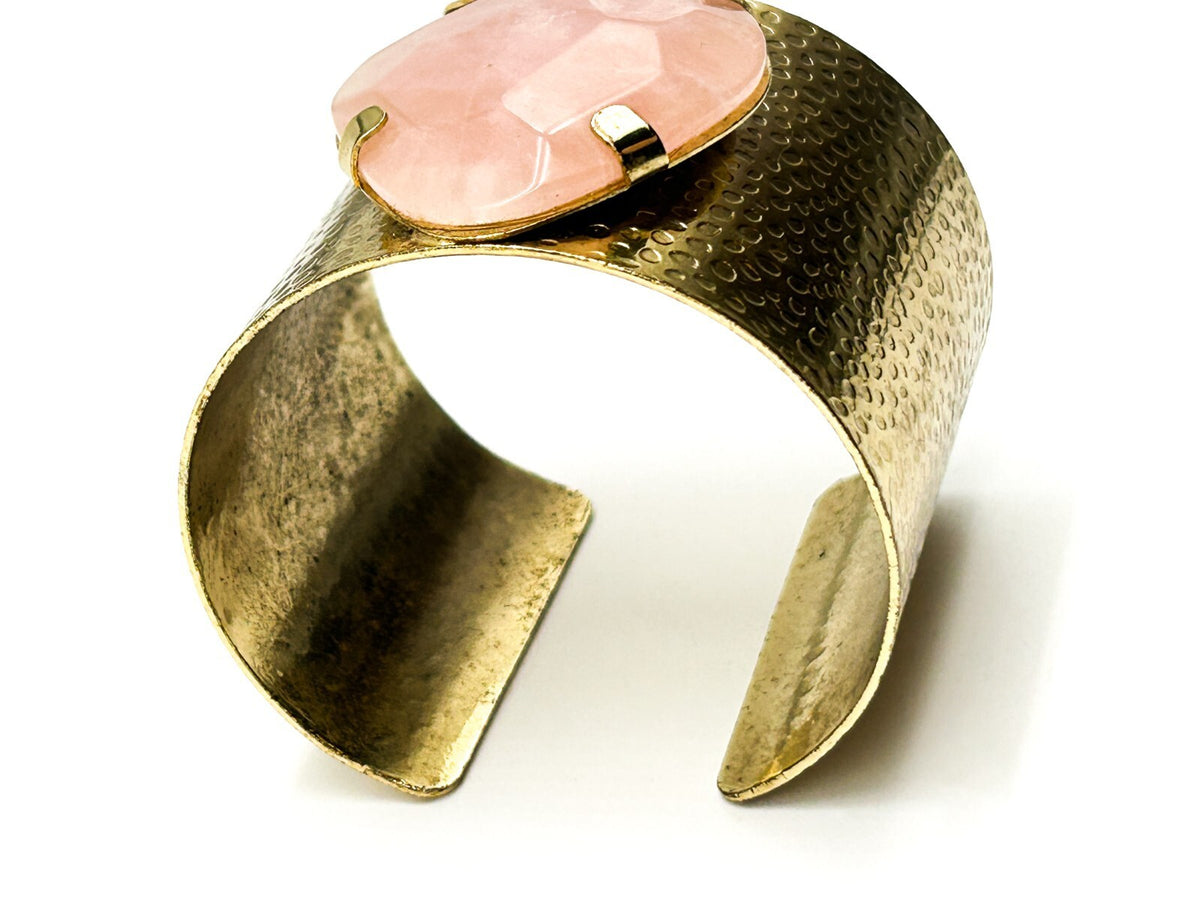 Pink Jade Gold Tone Textured Cuff Bracelet Faceted Stone Boho Statement Retro