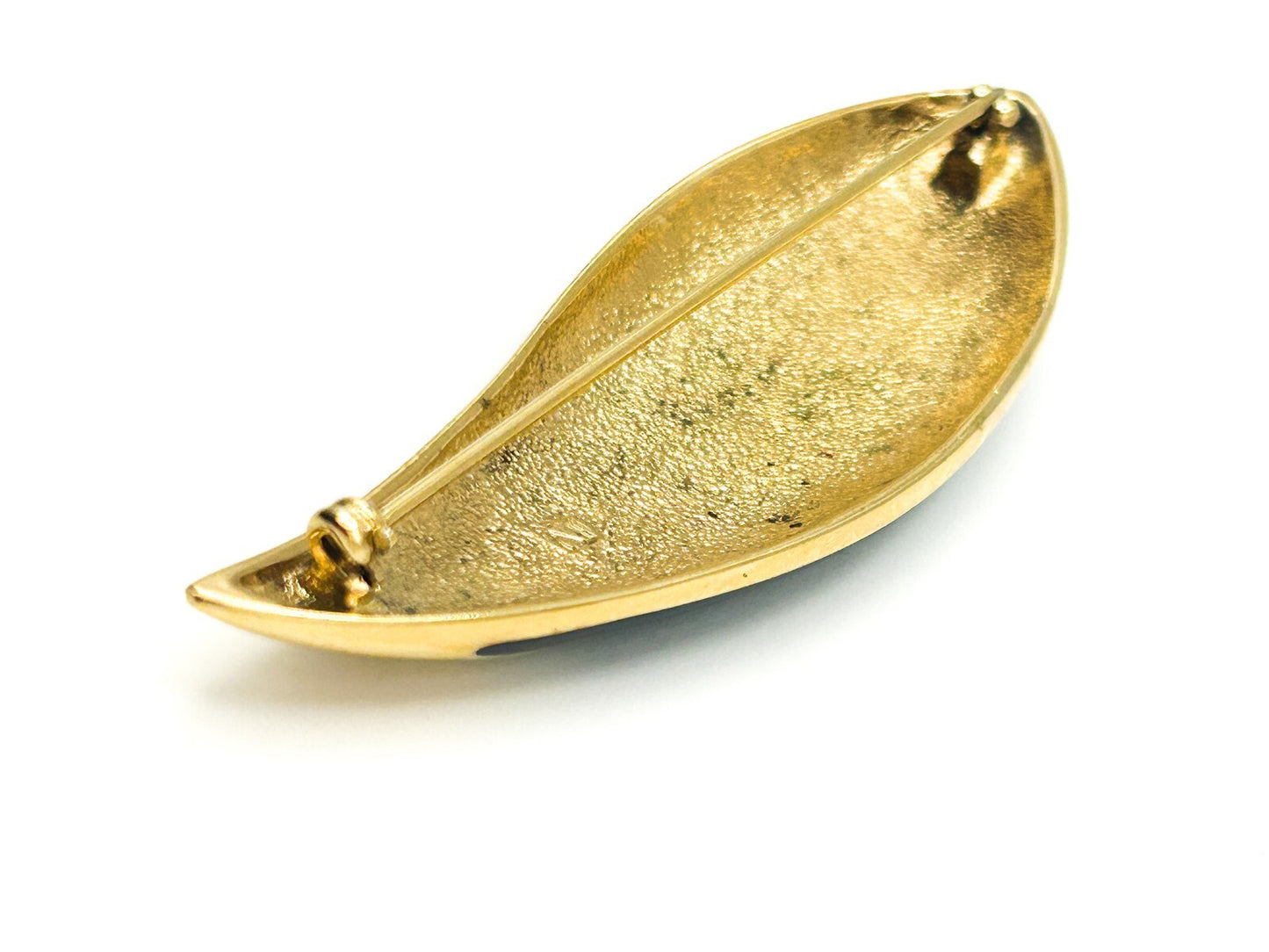 Black Enamel Gold Tone Abstract Brooch with Sweeping Lines 80s - Pin Retro
