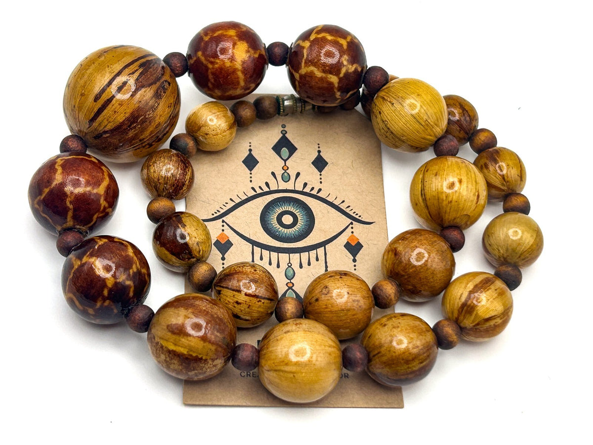 Graduated Wood Beaded Necklace - Wood Grain Detail - Warm Natural Tones
