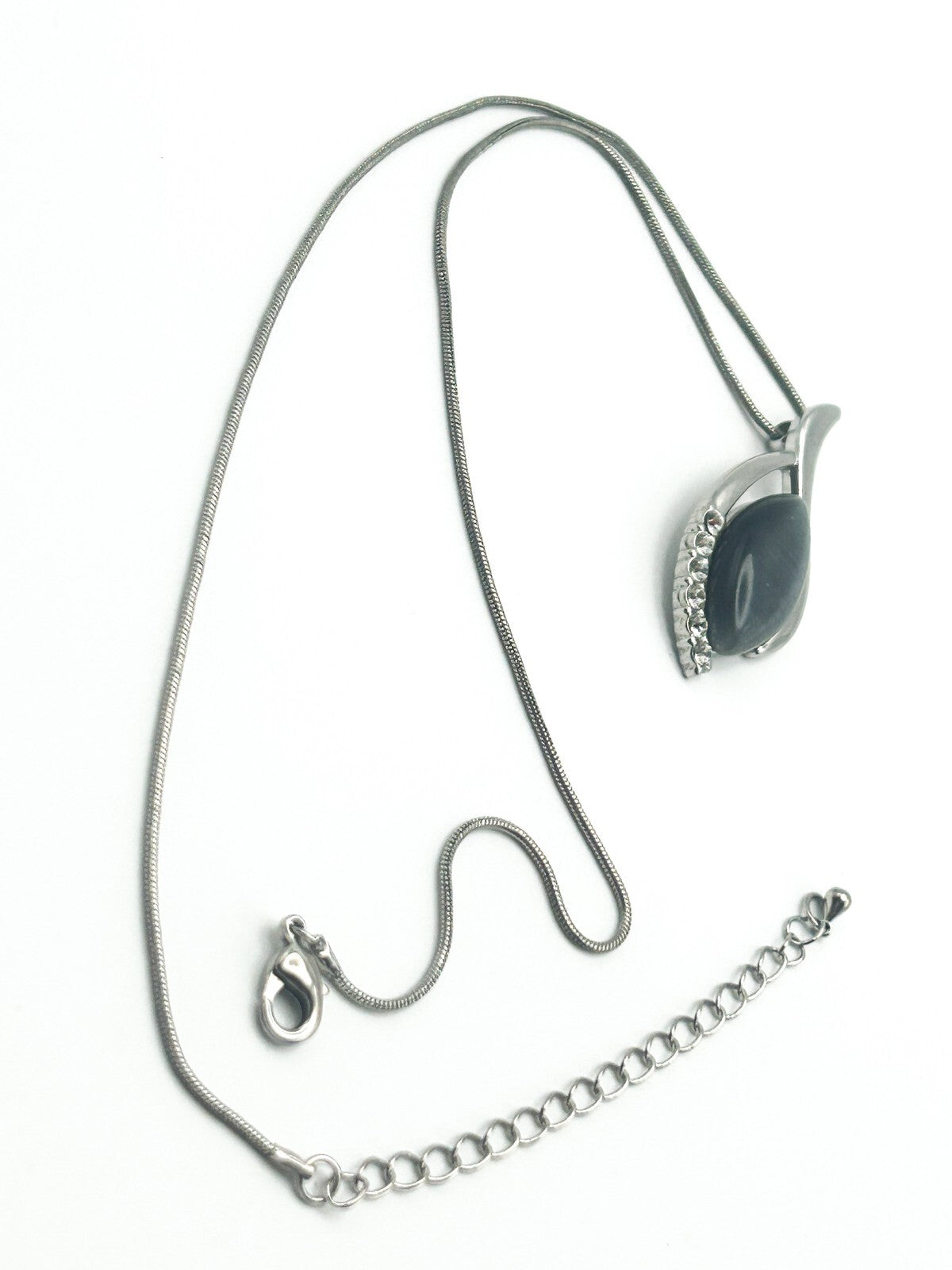 Silver Tone Cat’s Eye & Rhinestone Pendant Necklace