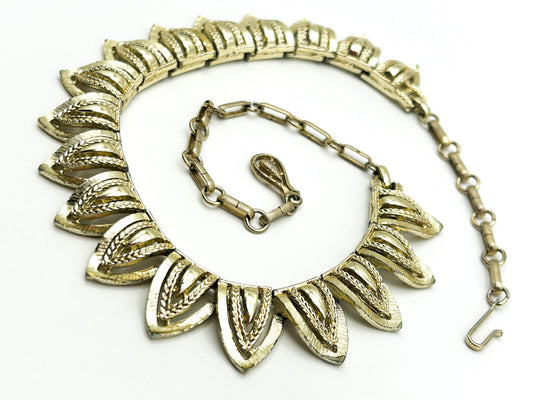 Vintage Coro Gold Tone Articulated Leaf Fringe Choker Necklace Statement