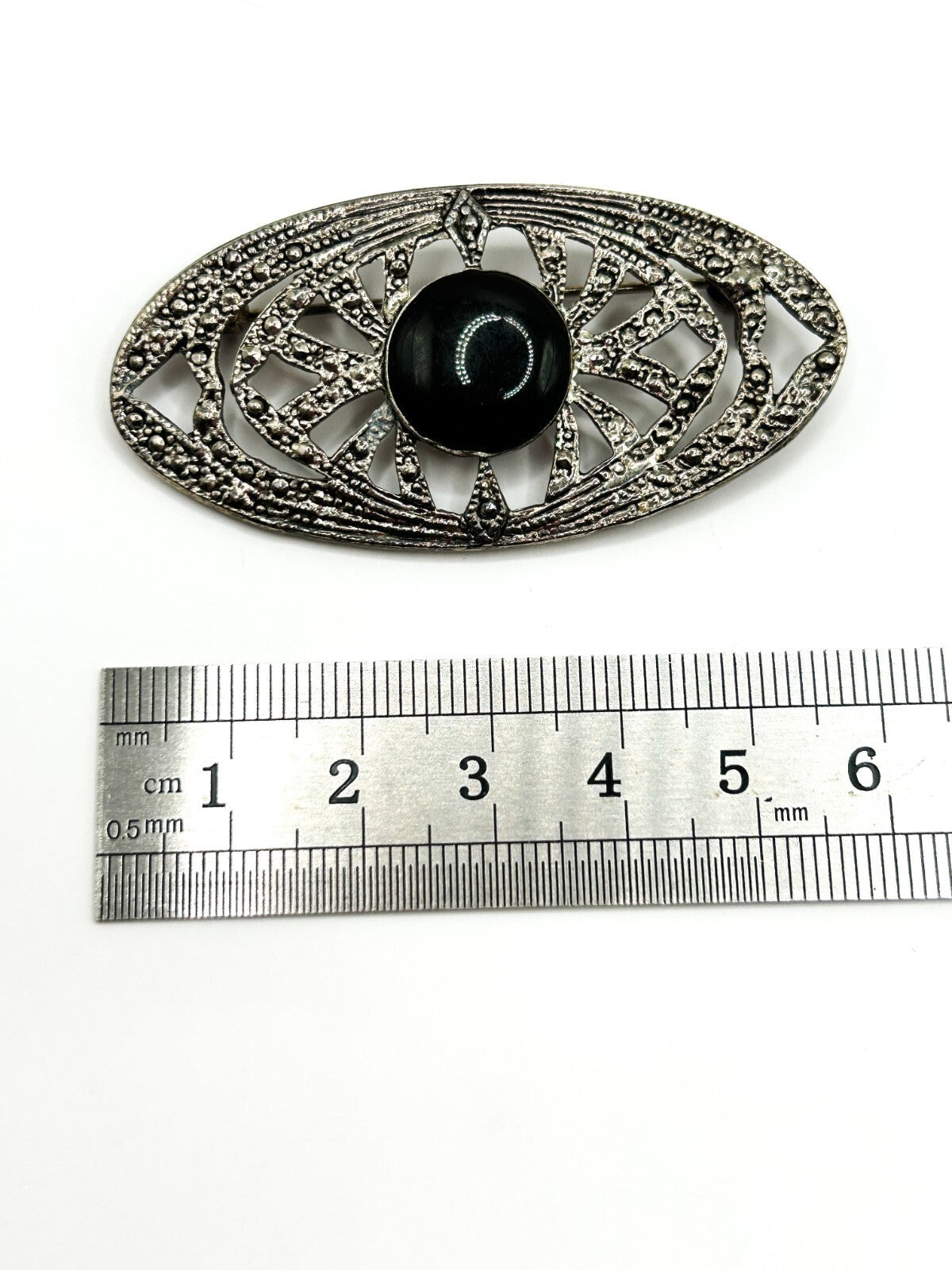 Vintage Art Deco Style Black Cabochon Brooch Silver Tone Openwork Oval