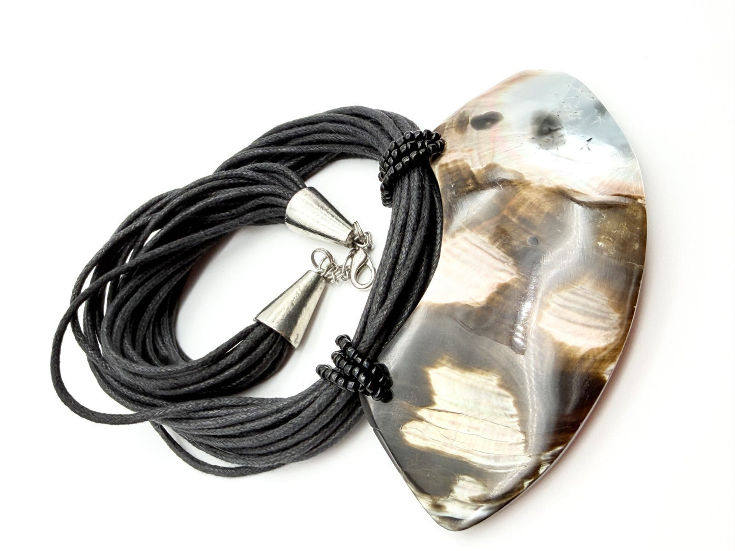 Mother of pearl necklace