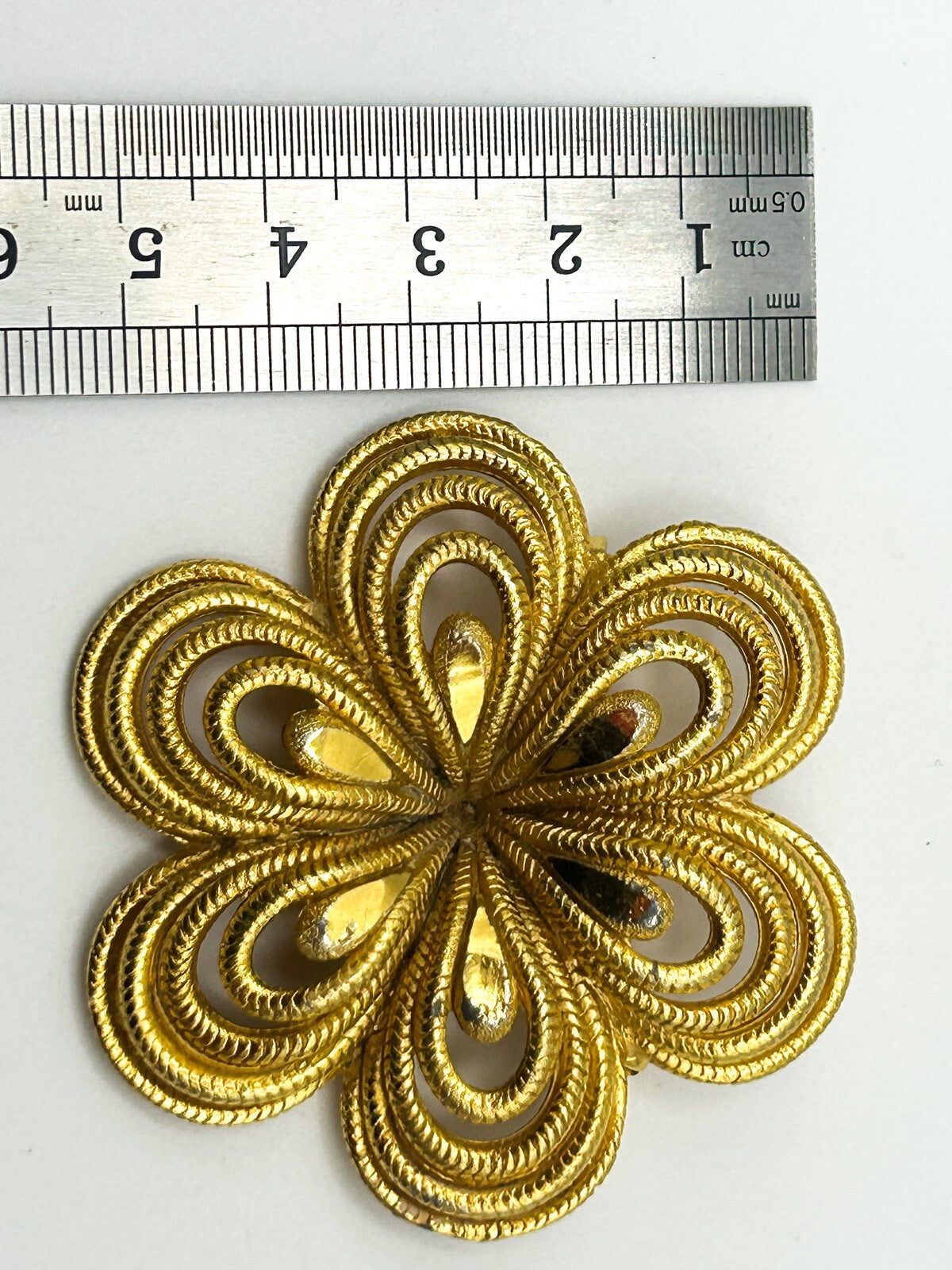 Vintage Gold Tone Flower Brooch Large Openwork Floral Pin Statement