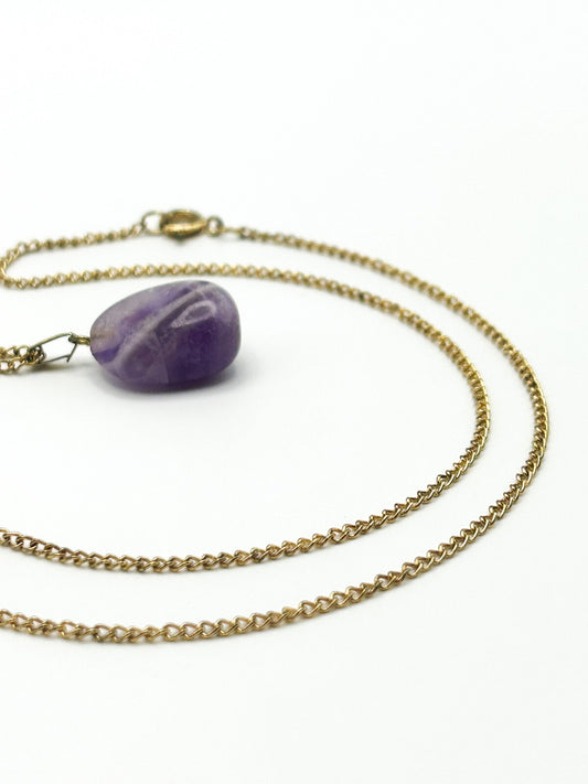 Vintage Gold Tone Chain Necklace with Tumbled Amethyst Pendant - VTG Purple Gem