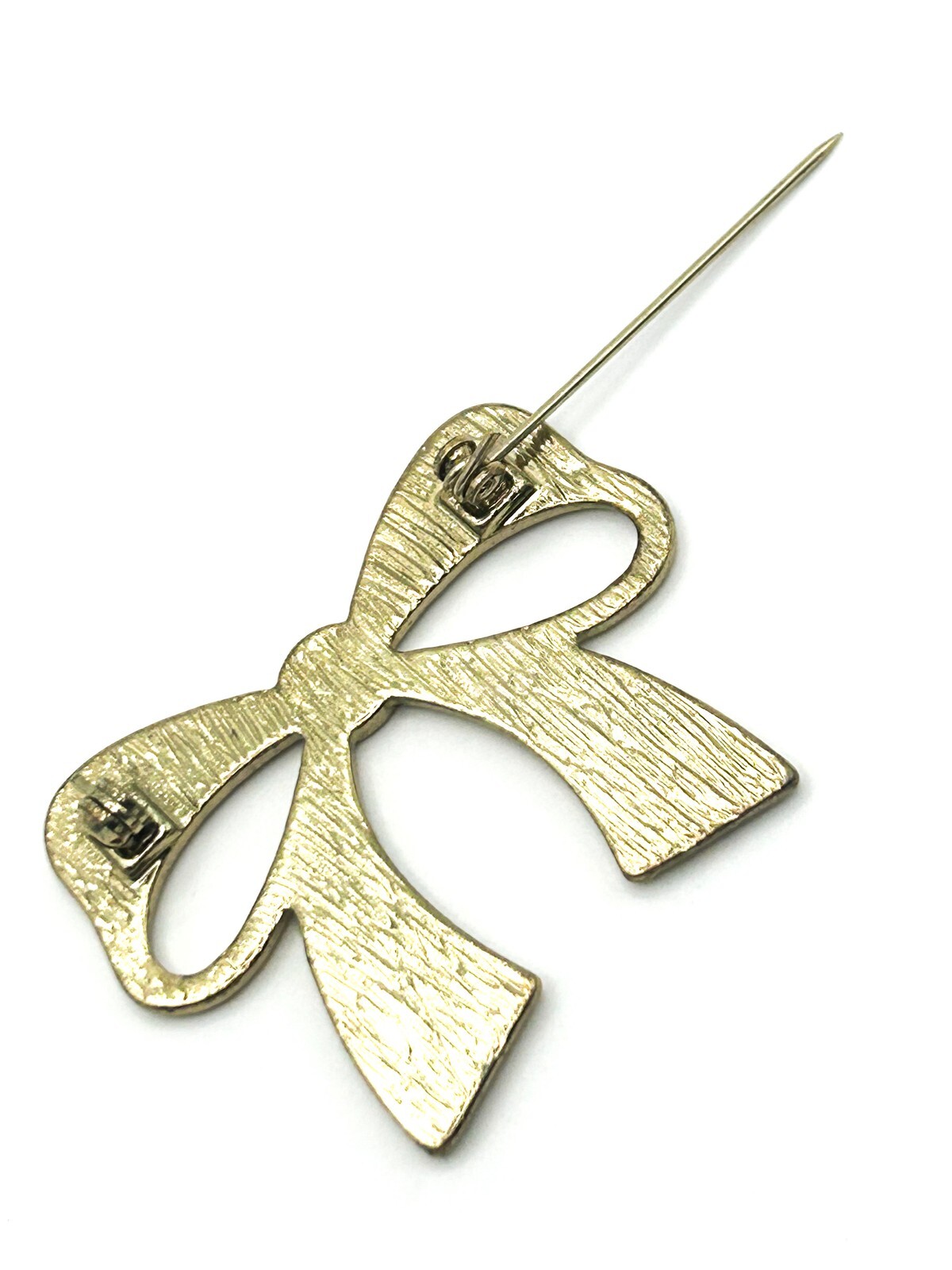 Vintage 1980s Gold Tone & Cream Enamel Bow Brooch