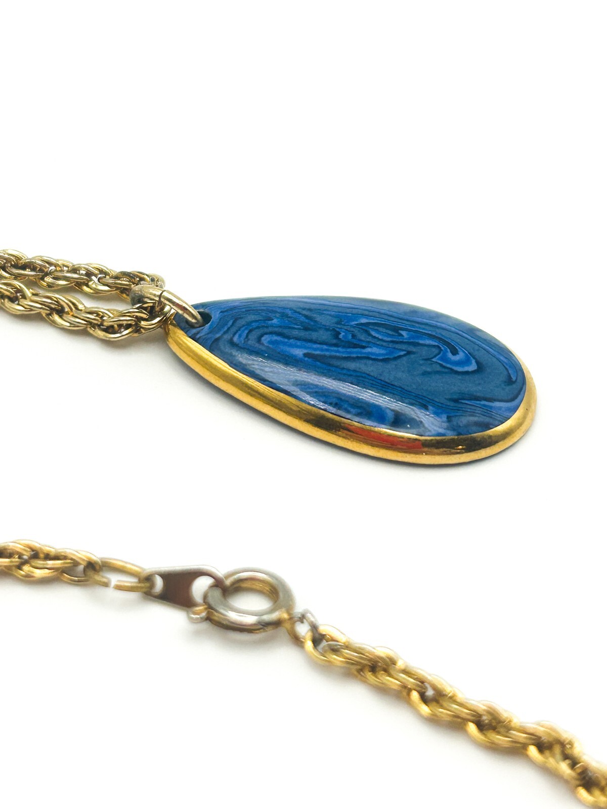 Vintage Blue Swirl Marble-Effect Pendant Necklace