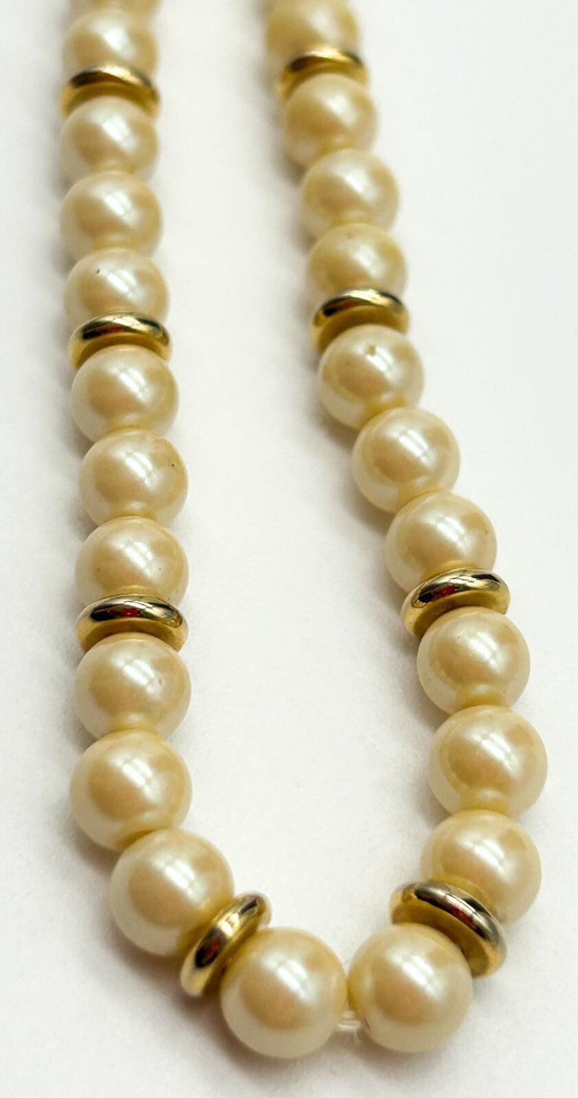 Vintage Classic Cream Pearl Necklace Glass Gold Tone Spacers Retro 34g READ