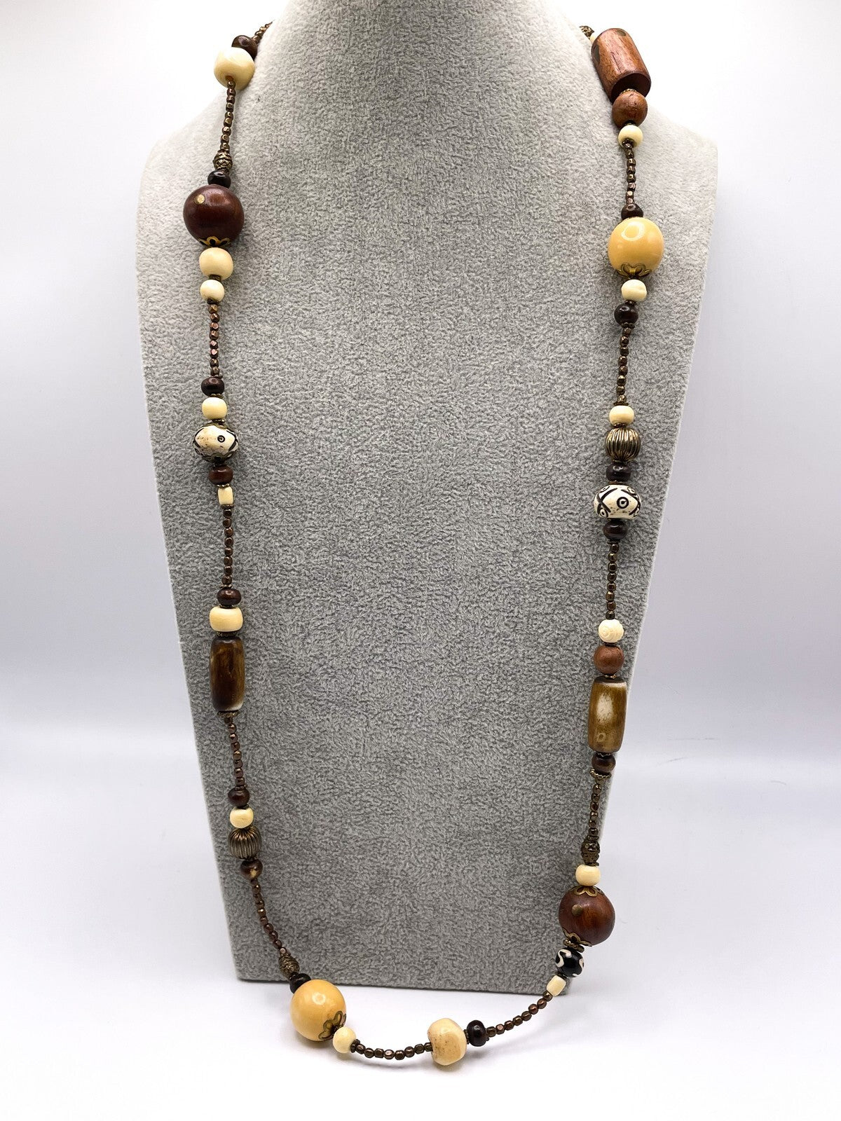 Vintage Graduated Wood & carved painted Organic material Beaded Necklace Boho