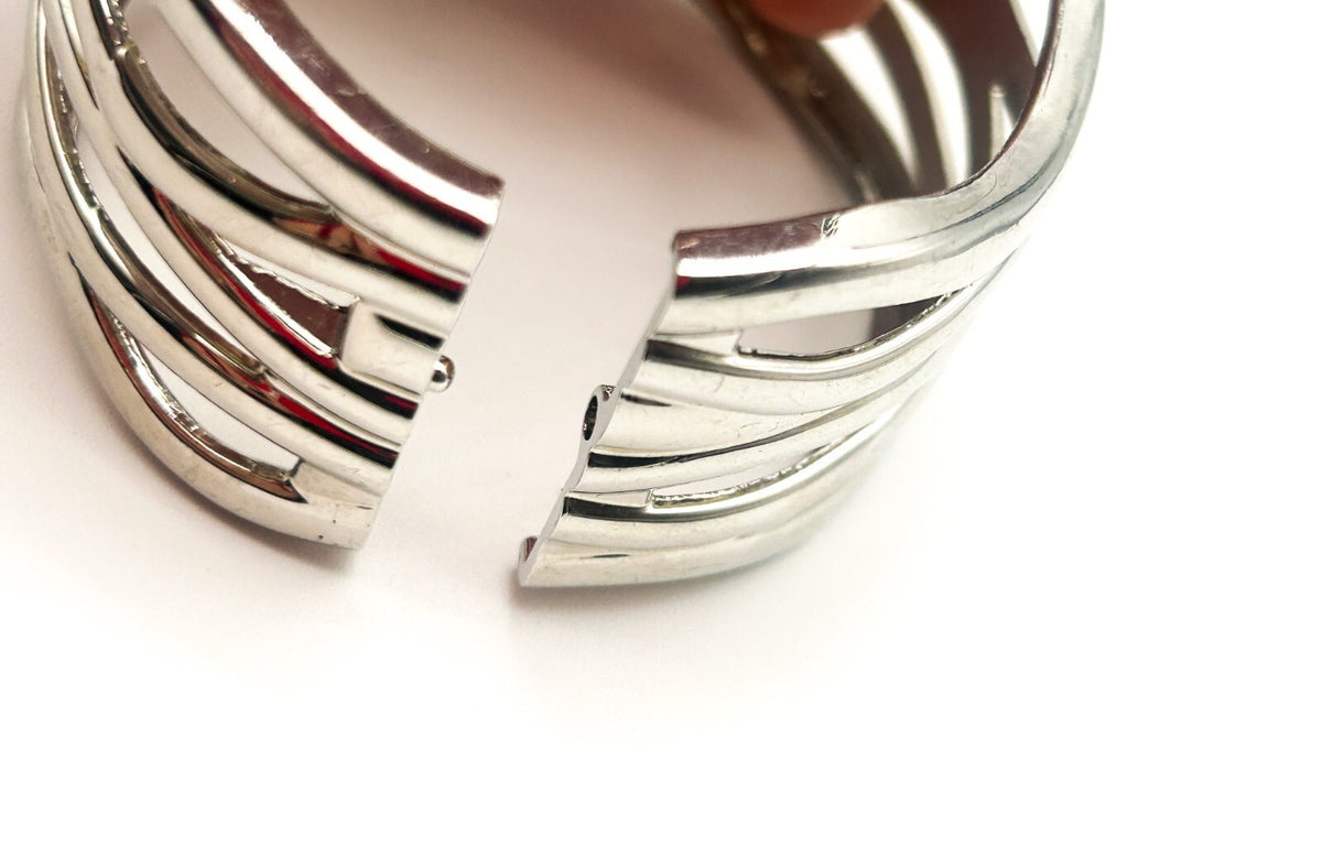 Modern Bangle Bundle Silver Tone Hinged Wavy Bangle Gold Tone Geometric Cuff