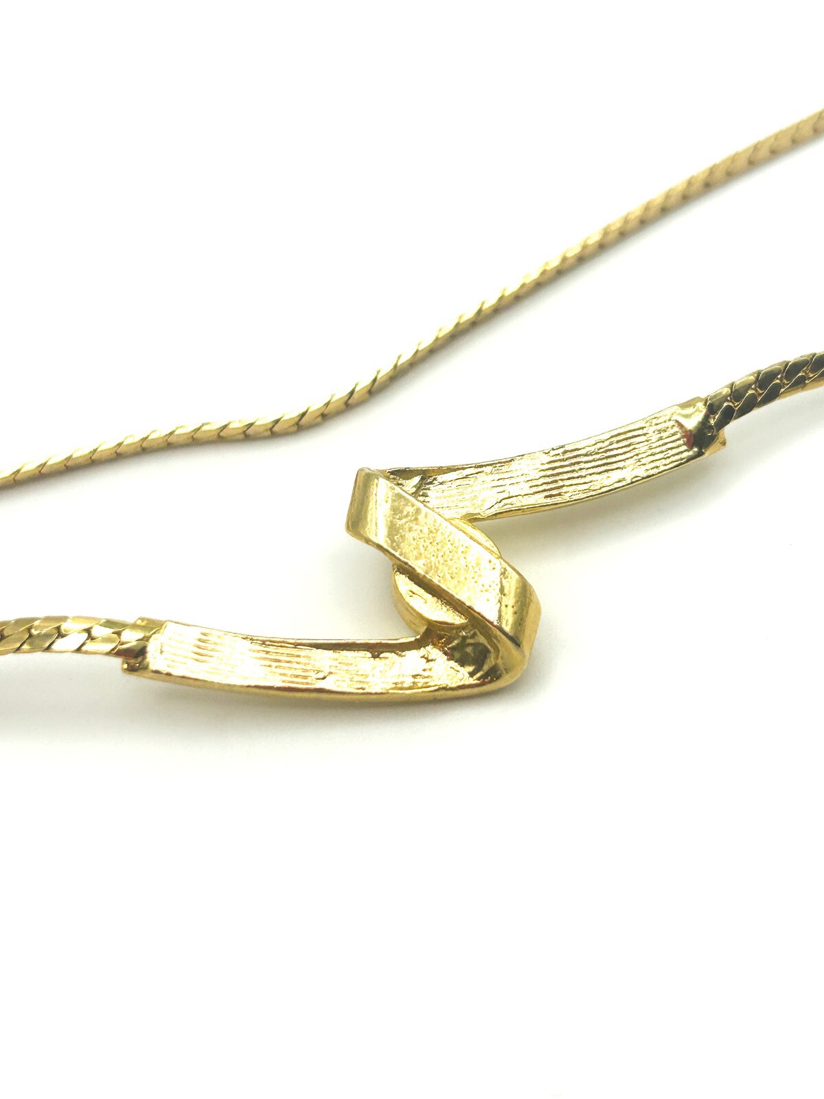 Vintage Gold Tone Zigzag Rhinestone Ribbon Swirl Necklace Dainty 80s