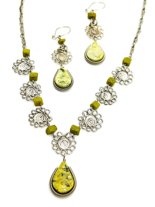 Peruvian Alpaca Silver Tone Necklace Earrings Set Lime Green Stone Boho Dainty