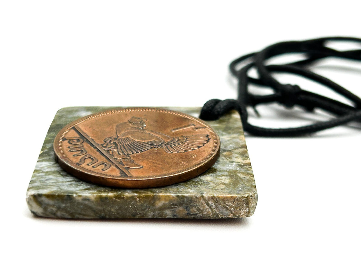 Vintage Irish Pingin Penny Coin Connemara Marble Pendant Necklace Hen Chicks