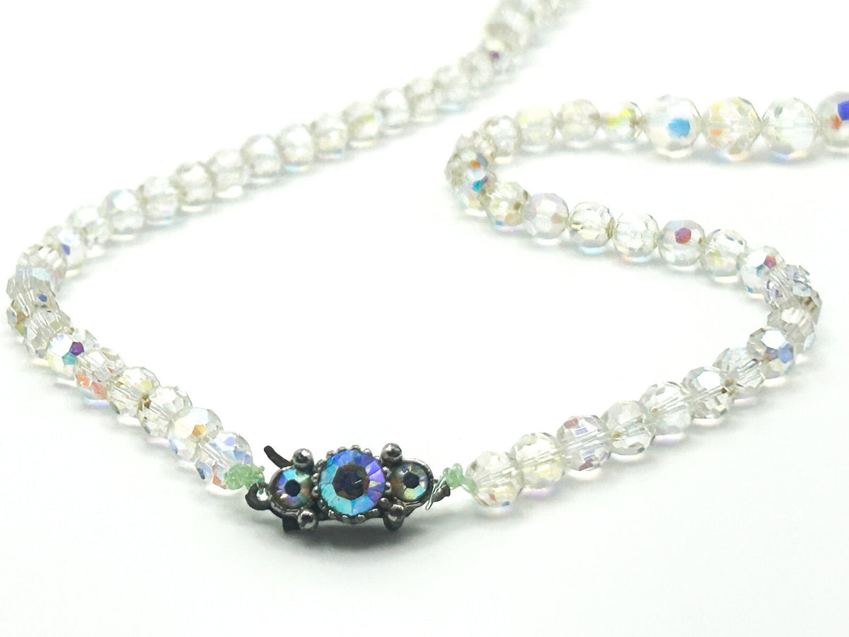 Vintage Single Graduated Strand Aurora Borealis Necklace