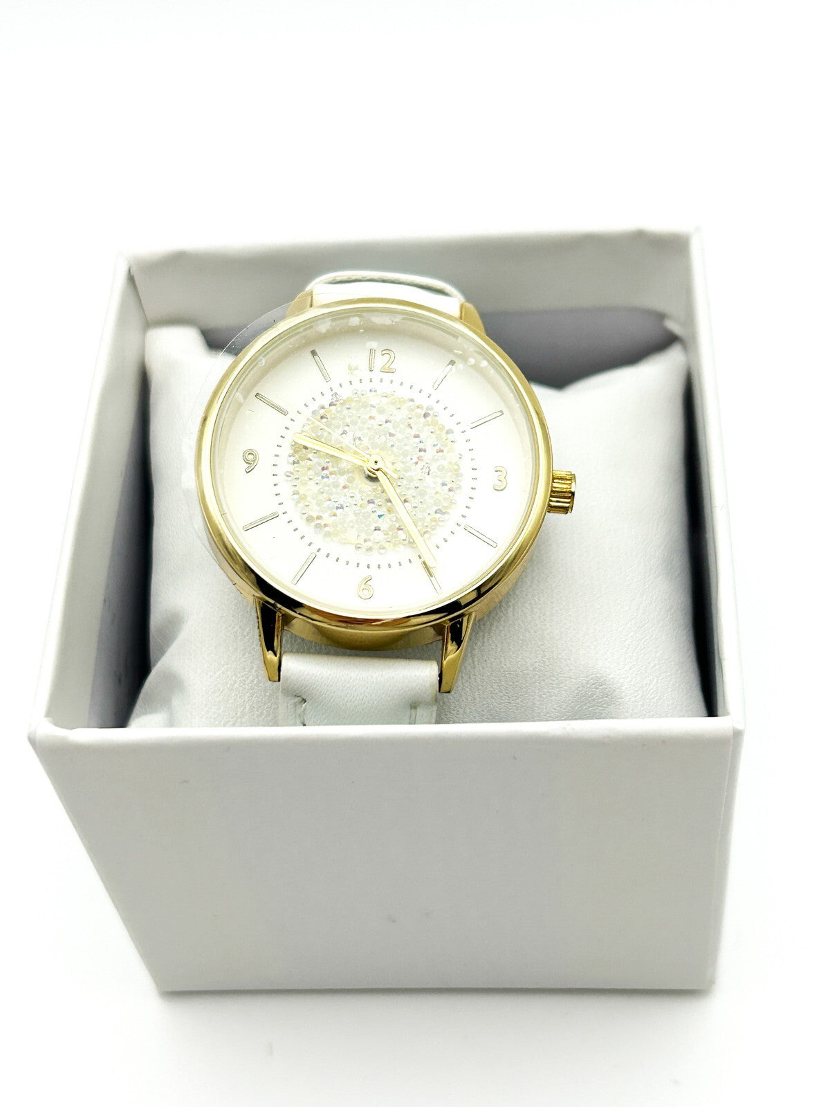 Vintage Secret Dreams Ladies Watch White Strap and Swarovski Crystal Dial