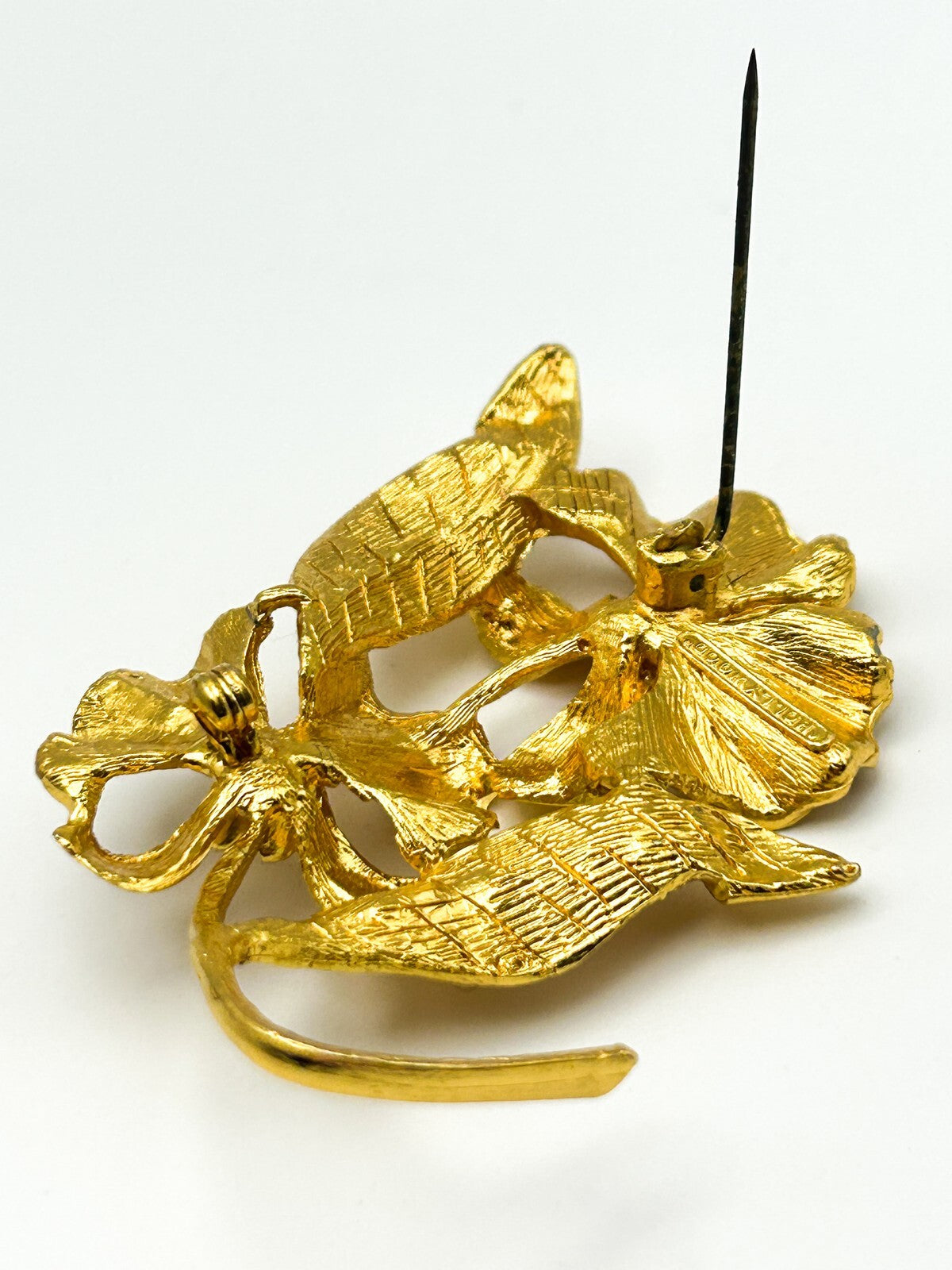 Vintage Hollywood Flower Brooch Gold Tone Textured Floral Spray Pin