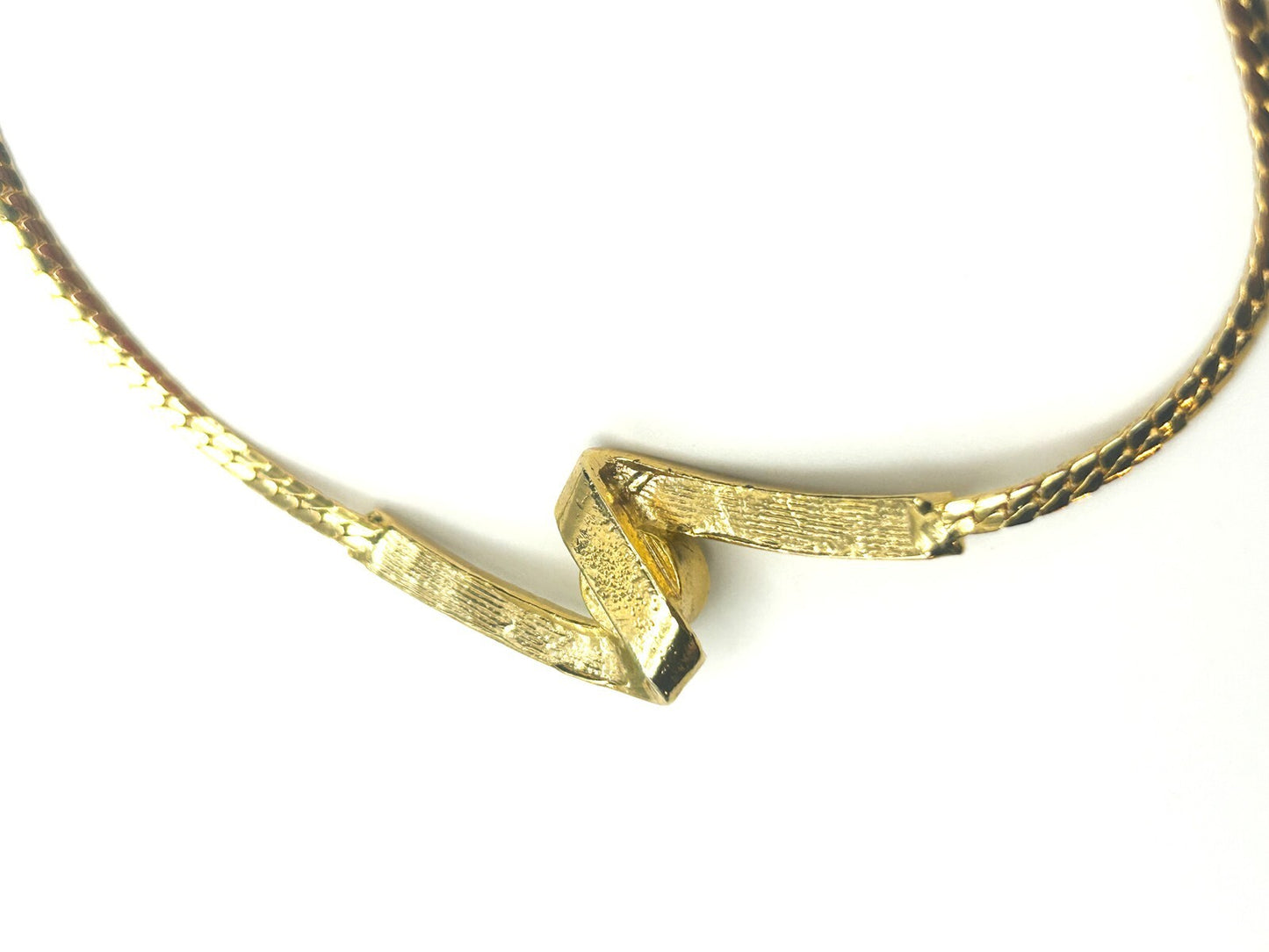 Vintage Gold Tone Zigzag Rhinestone Ribbon Swirl Necklace Dainty 80s