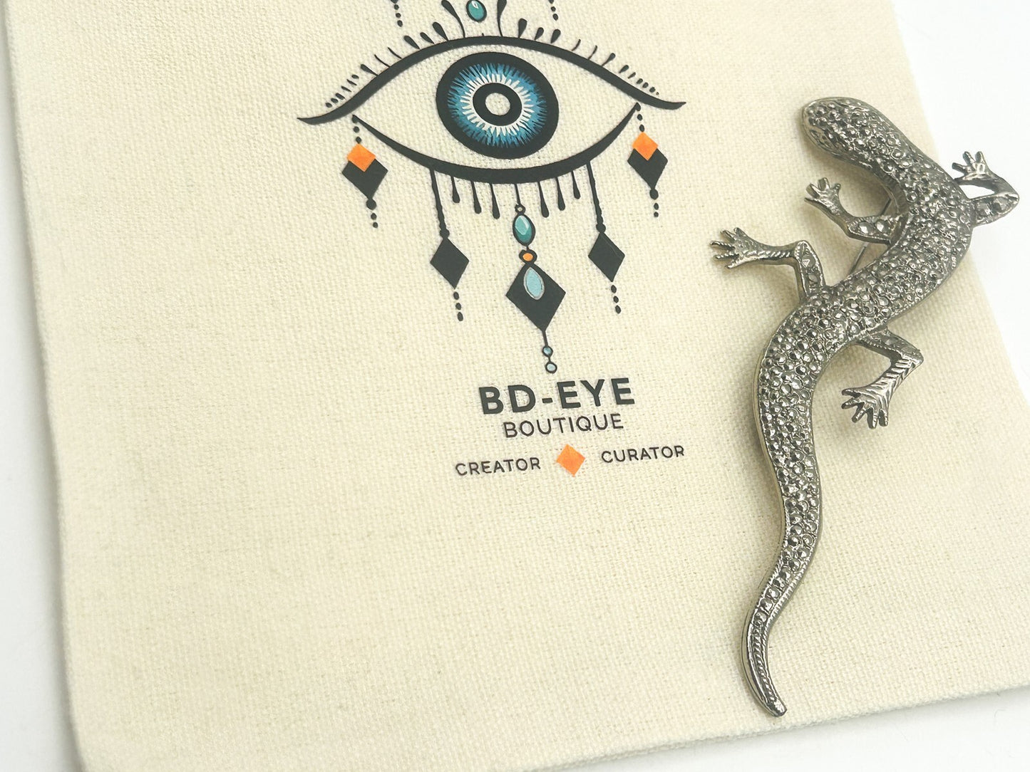 Vintage Silver-Tone Pavé Lizard Brooch - Animal Pin