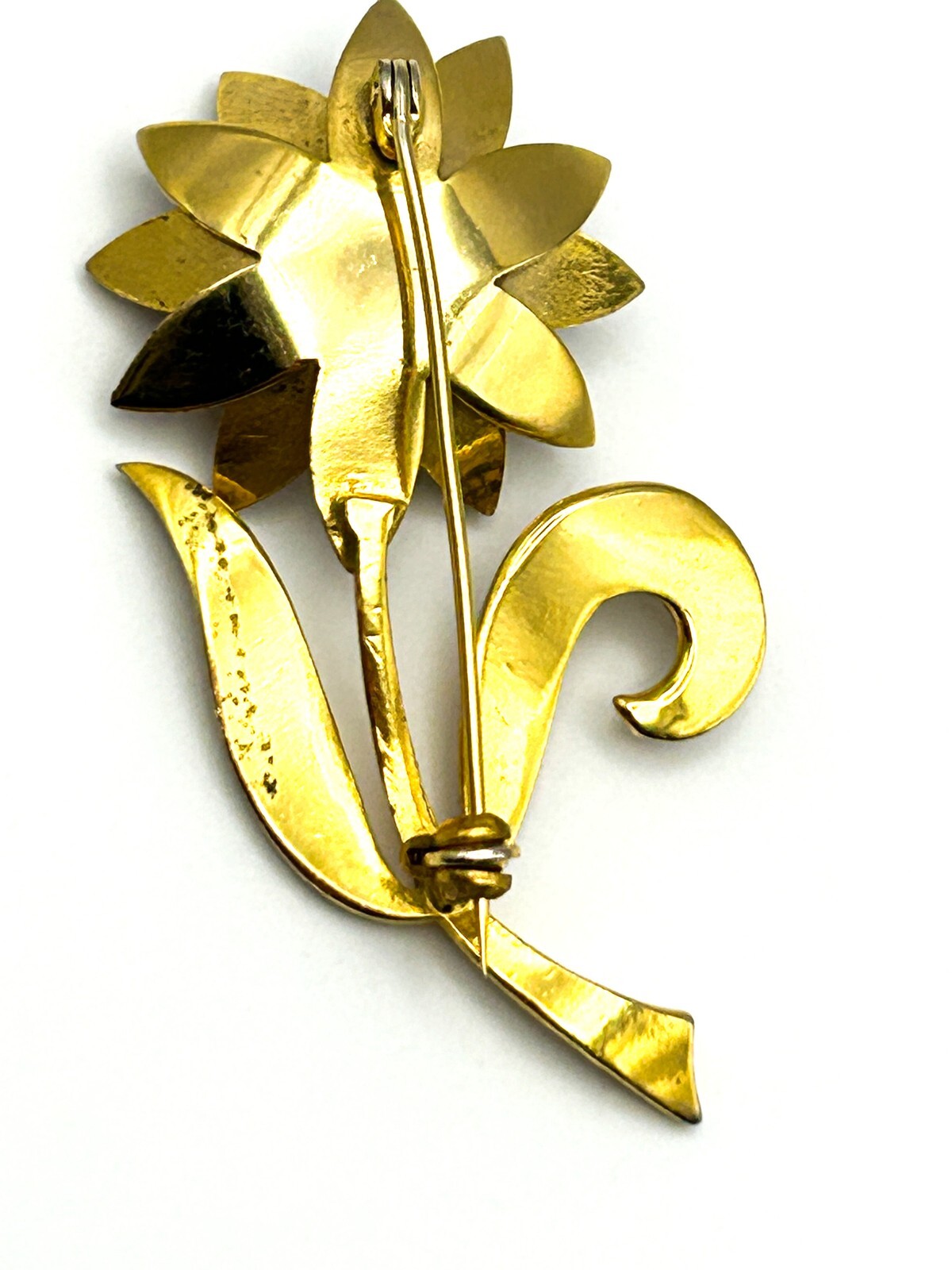 Vintage Floral Brooch Gold Tone Faux Pearl Damascene Style Flower Pin Elegant