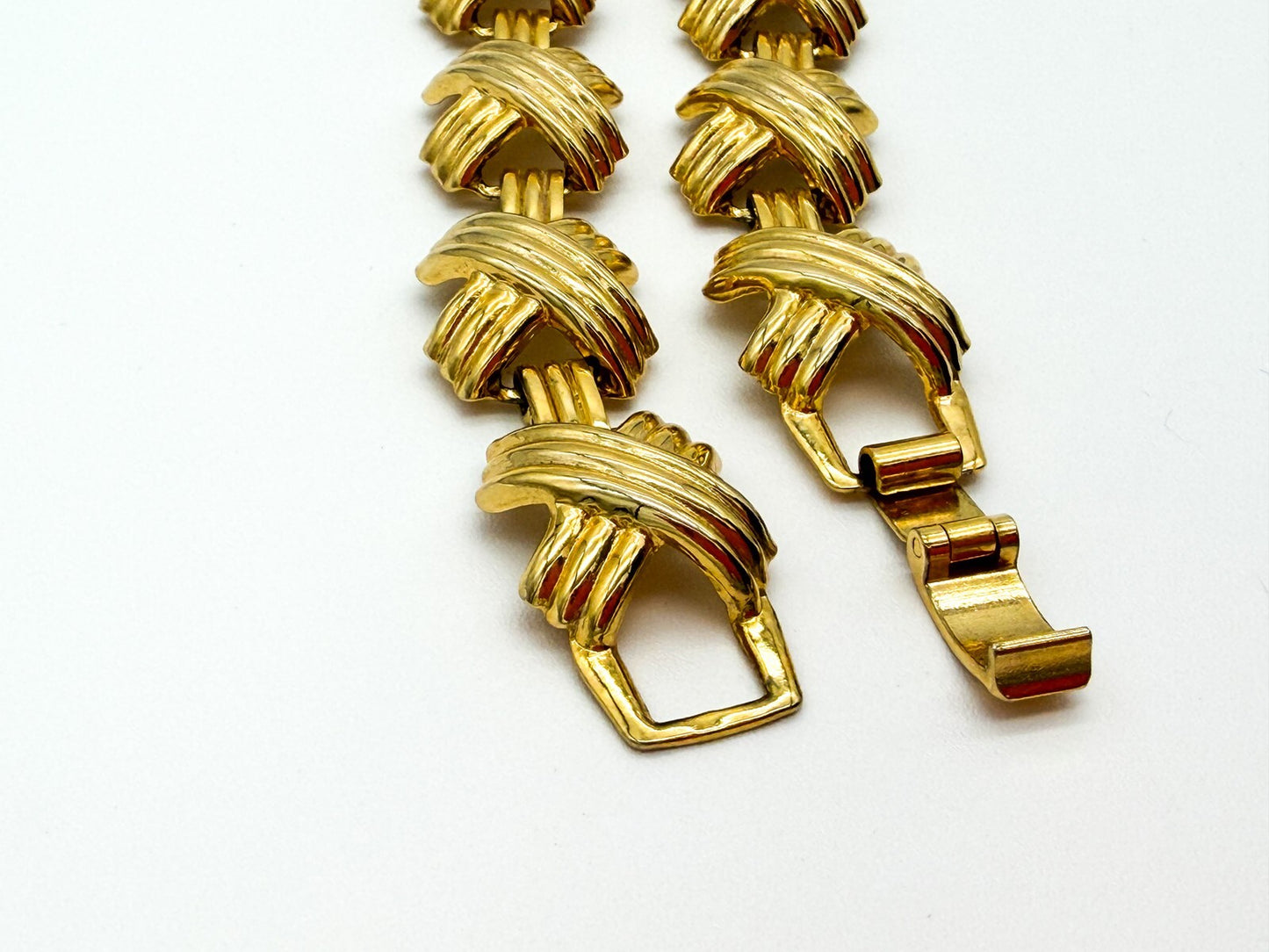 Gold Tone Ribbed X Link Articulated Statement Necklace 18” 80s Napier Inspired