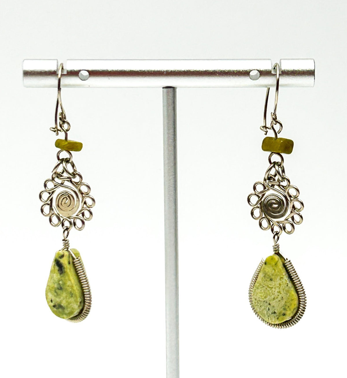 Peruvian Alpaca Silver Tone Necklace Earrings Set Lime Green Stone Boho Dainty