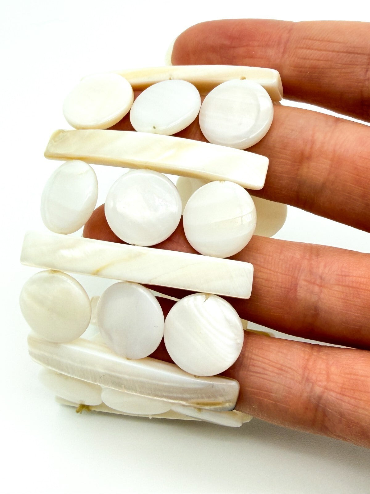 Mother of Pearl Stretch Cuff Bracelet Retro Panel Design