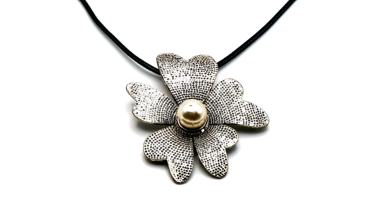 Textured Silver Flower Pendant Necklace – Faux Pearl Centre