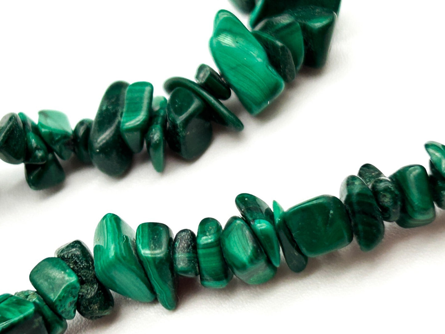 Vintage Malachite Chip Bead Choker Necklace Green Stone Natural Boho Polished