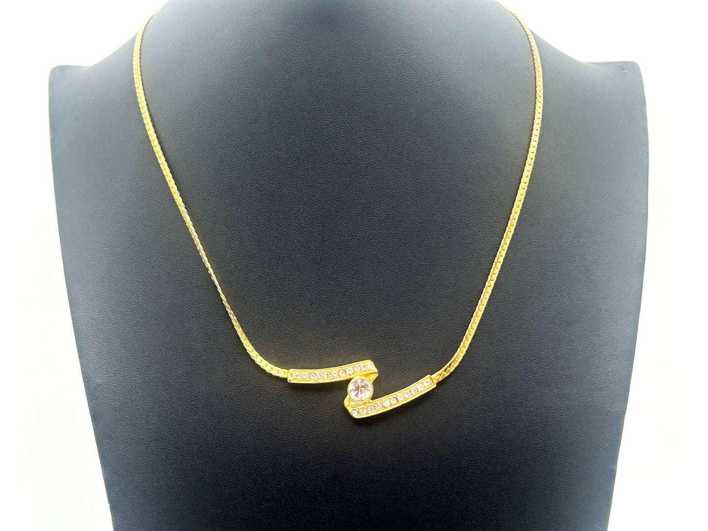 Vintage Gold Tone Zigzag Rhinestone Ribbon Swirl Necklace Dainty 80s