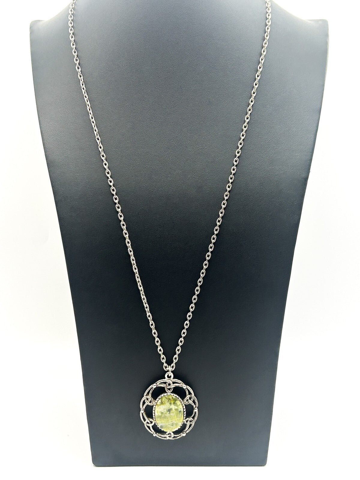 Vintage Silver Tone Openwork Pendant Necklace with Serpentine Cabochon