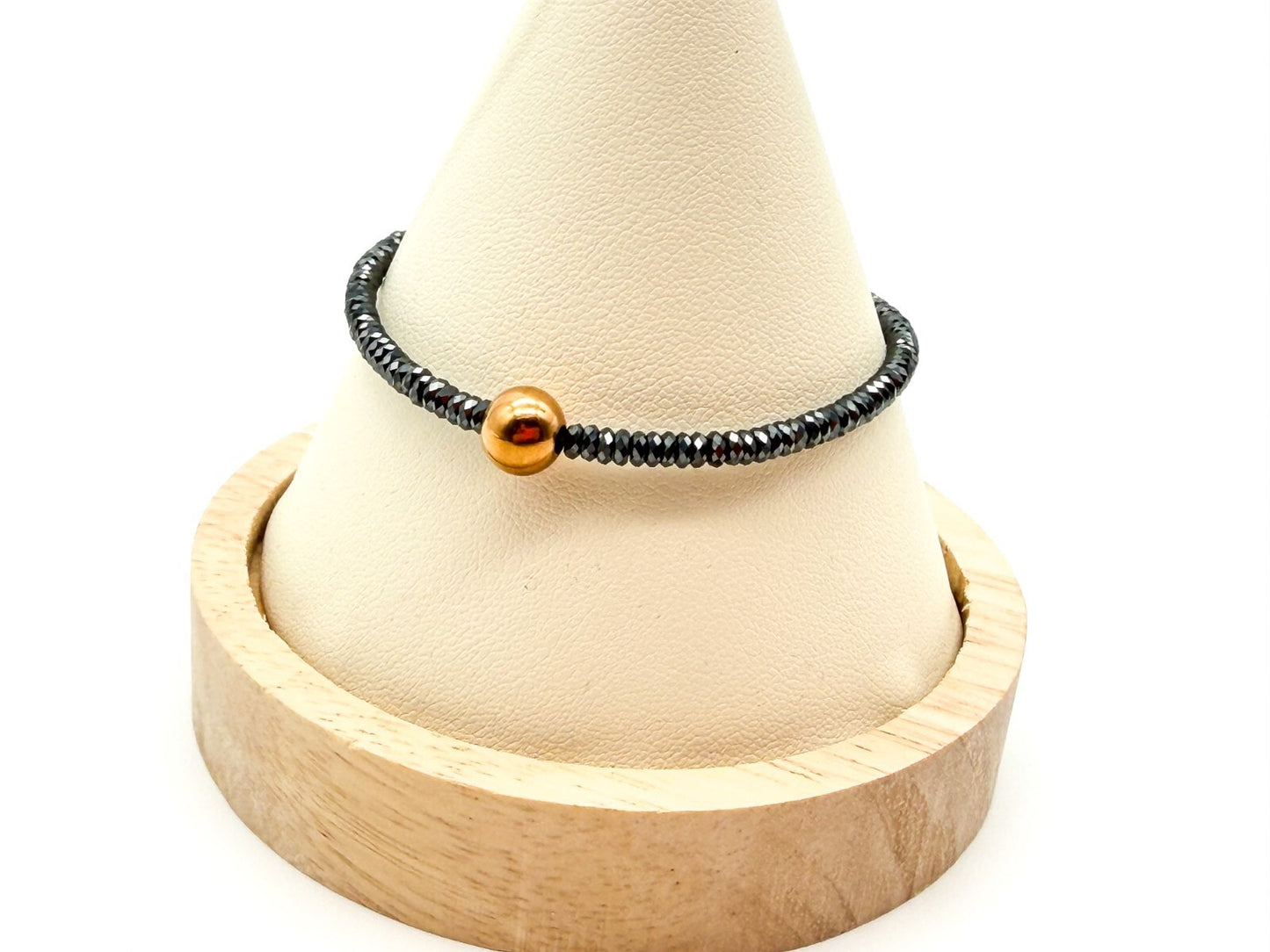 Coeur De Lion Bracelet Hematite Titanium Oxide Rose Gold Plated Elegant
