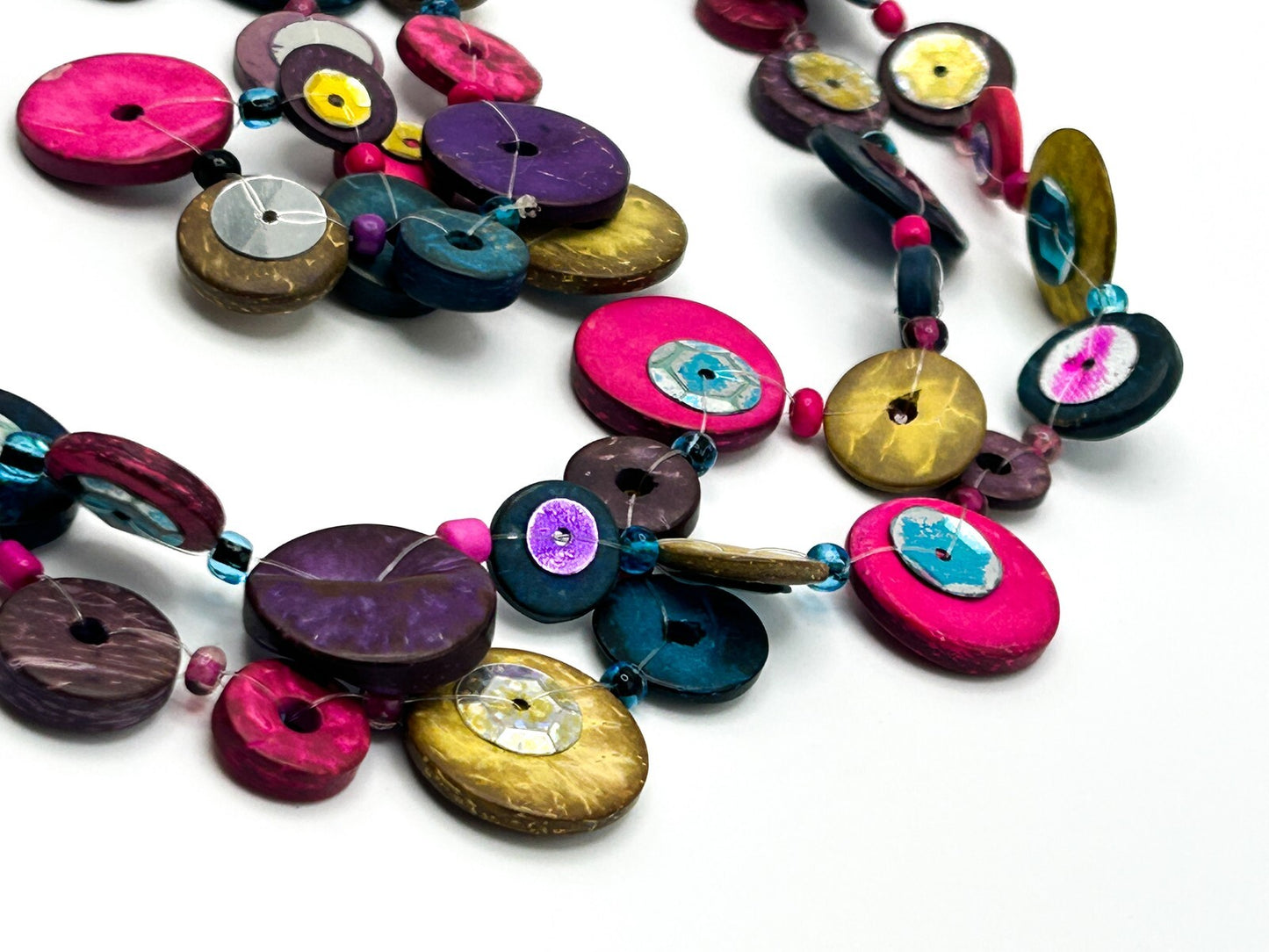 Retro (90s-Y2K) Multicoloured Coconut Shell Disc Necklace with Sequin Detail